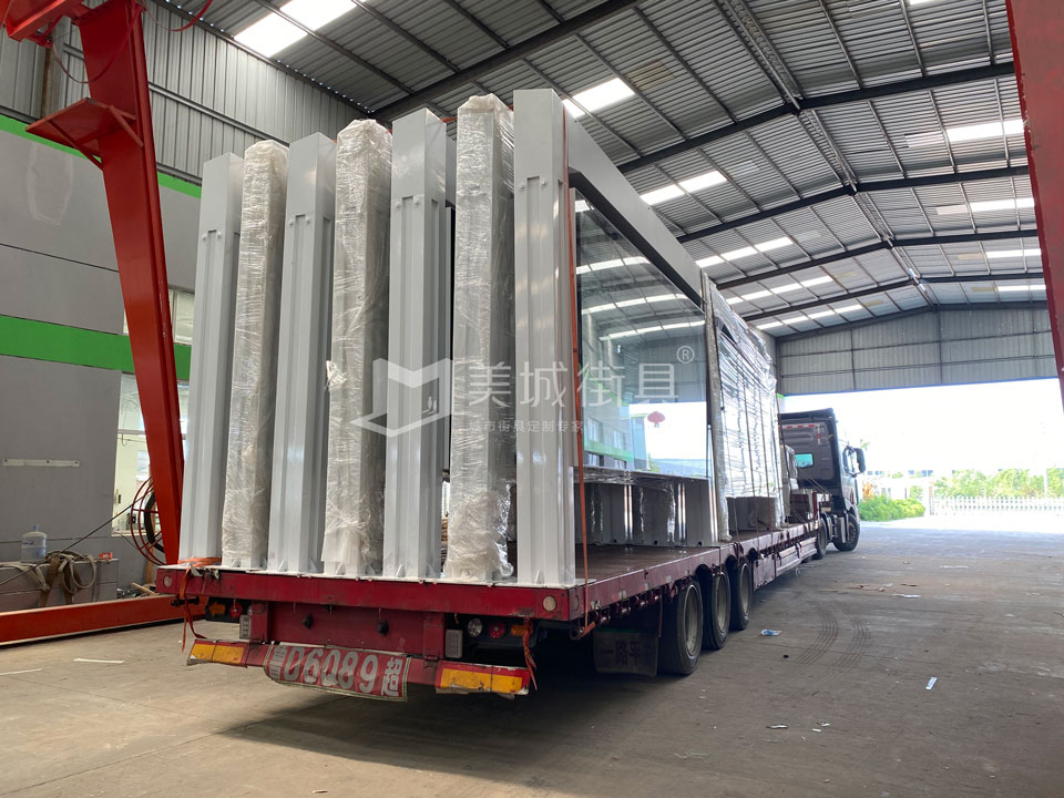 2022.7.1號美城街具供應徐州公交候車亭發貨現場 2022.7.1號美城街具供應徐州公交候車亭發貨現場